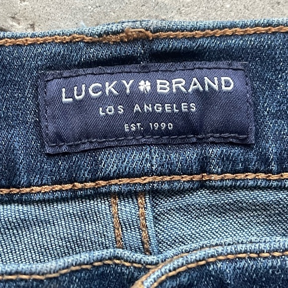 Lucky Brand Athletic Fit Bootcut Denim Jeans. size W44/L30 - Picture 6 of 12